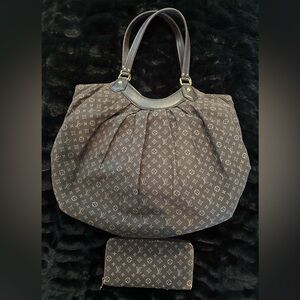 Auth $3500 Louis Vuitton Monogram Idylle Fantaisie Hobo + Mini Lin Zippy Wallet
